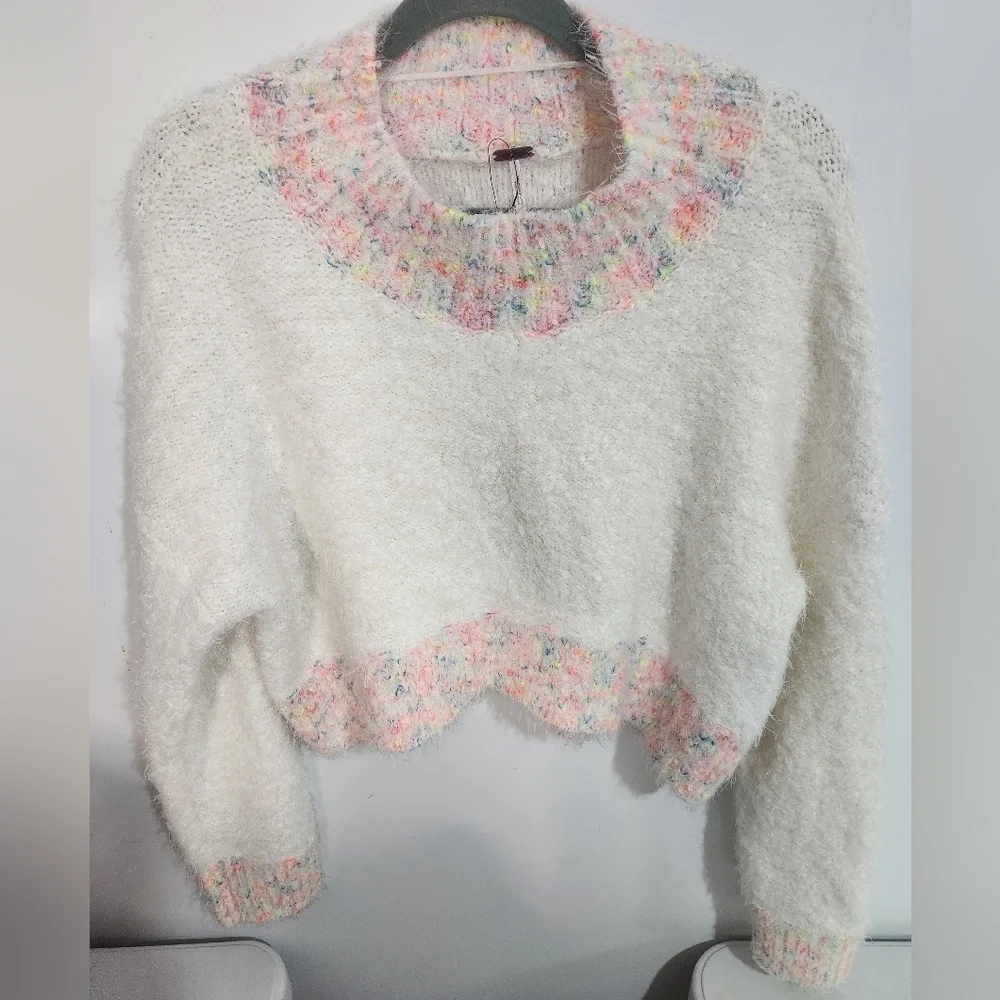 Free People cropped sweater, size large, NWT